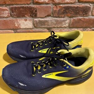 Brooks Men's Navy and Neon Athletic Shoes